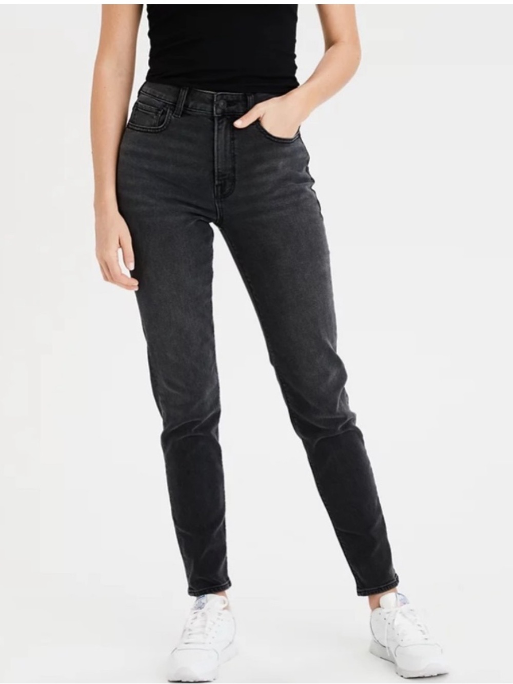American Eagle Outfitters High-Rise Stretch Mom Jeans - Black